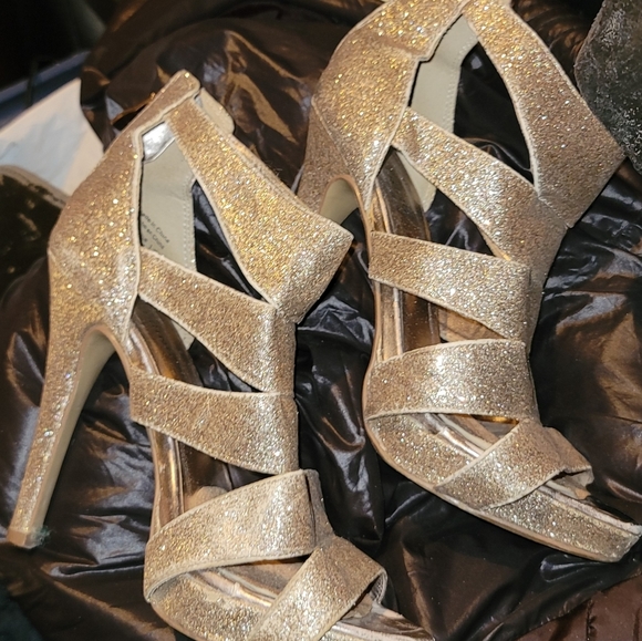 Call it spring heels 6.5 - Picture 2 of 2